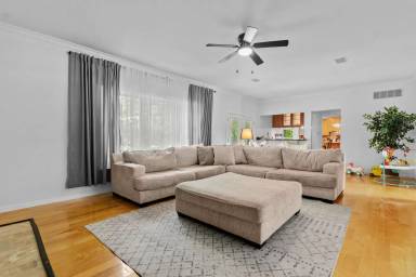 Main picture of 16611 Highland Summit Dr