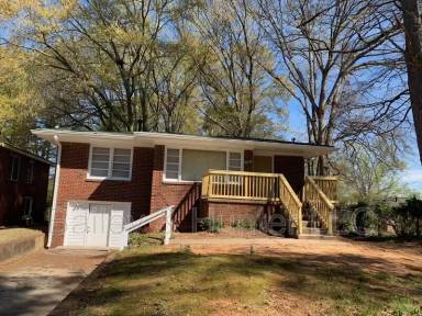 Main picture of 1421 Adele Ave SW