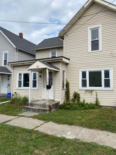 Main picture of 124 Charles St