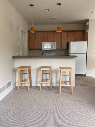 Main picture of 1051 Parkview Blvd