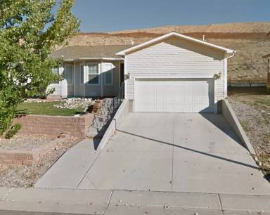 Main picture of 2474 Pioneer Way