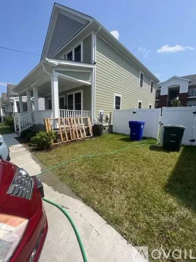 Main picture of 1001 Joyce St