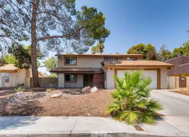 Main picture of 3013 Peridot St