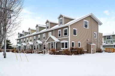 Main picture of 30 97th Ave NW