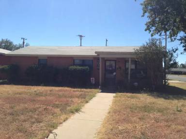 Main picture of 5011 42nd St