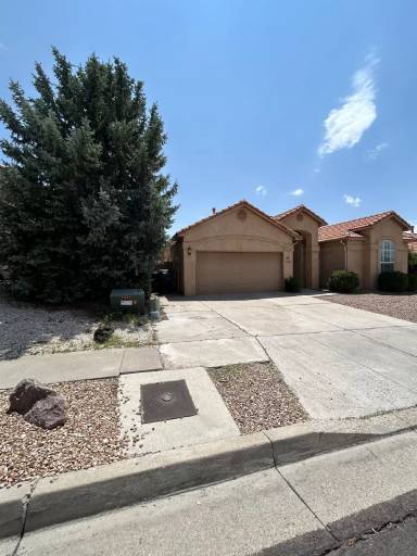 Main picture of 11824 Ibex Ave NE