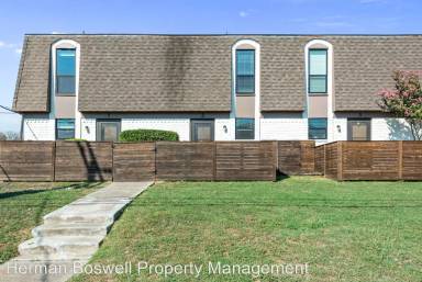 Main picture of 7700 Chapin Rd