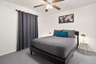 Main picture of 418 Gastel Cir
