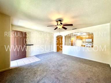 Main picture of 1529 Blue Squirrel St