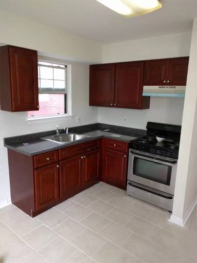 Main picture of 49 E Garfield St
