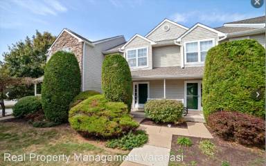 Main picture of 740 Shropshire Dr