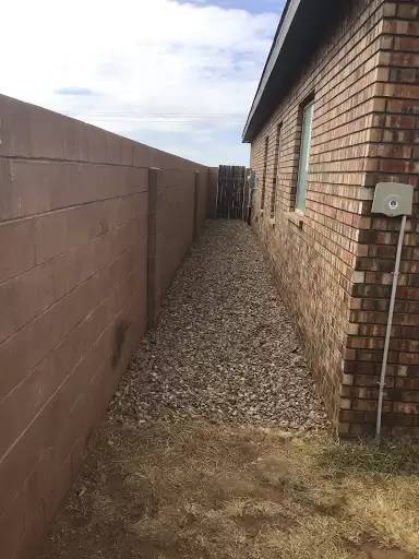 Main picture of 2401 Joes Ln