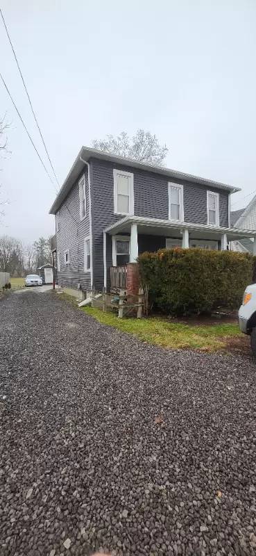 Main picture of 255 E Main St