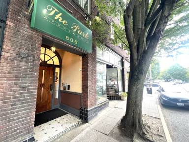 Main picture of 606 19th Ave E