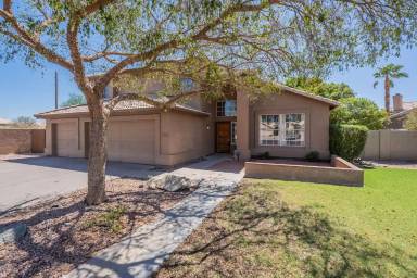 Main picture of 15007 S 40th St