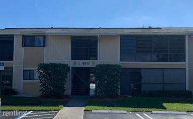 Main picture of 9717 Hammocks Blvd