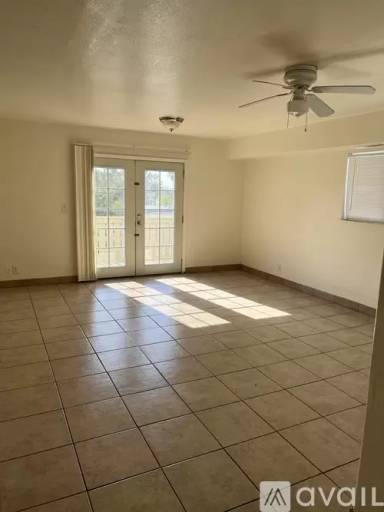 Main picture of 1500 E 4th St