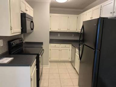 Main picture of 1910 Liberty Dr