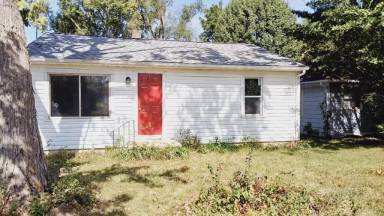 Main picture of 2312 E Yale Ave