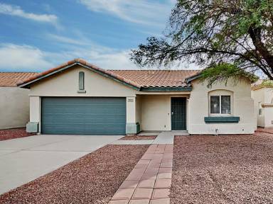 Main picture of 2031 N 83rd Dr