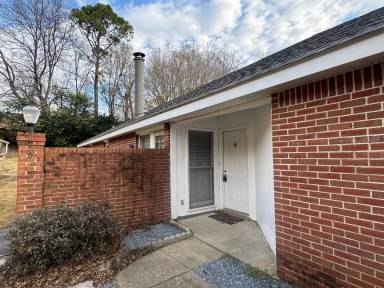 Main picture of 137 Hillabee Ct