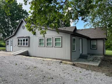 Main picture of 20409 E 175th St