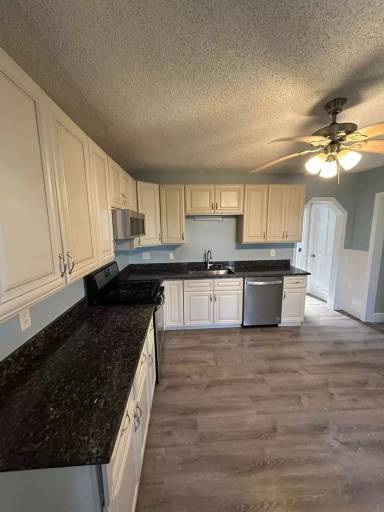 Main picture of 12 Atwater St