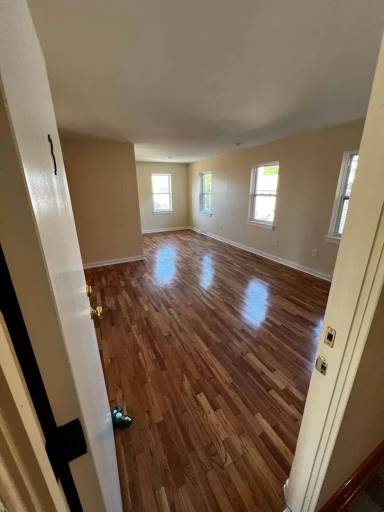 Main picture of 131 Whitehills Dr