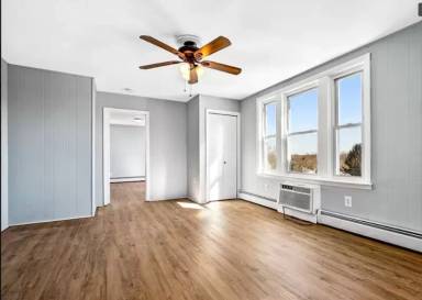 Main picture of 85 California St