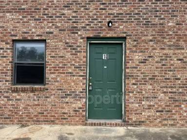 Main picture of 1001 Kiser Blvd