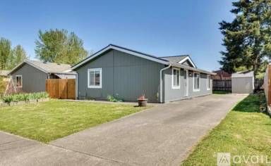 Main picture of 5111 NE 144th Ave