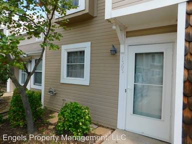 Main picture of 6725 W Shade Ln