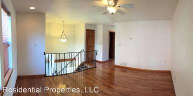 Main picture of 723 Edmond St