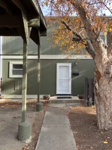 Main picture of 709 Arrow Ct