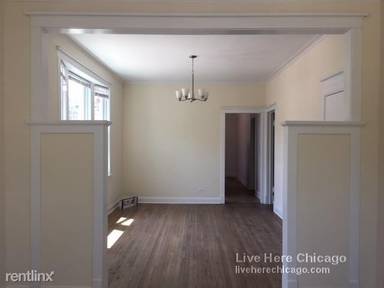 Main picture of 2814 N Troy St
