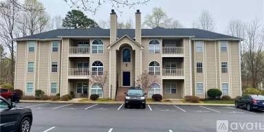 Main picture of 6702 W Friendly Ave