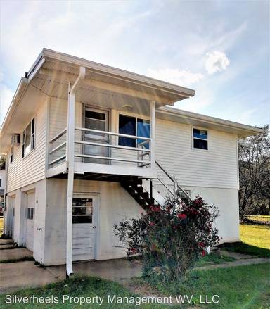 Main picture of 2210 1/2 26th Ave