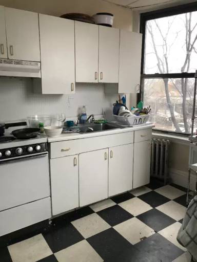 Main picture of 583 Beacon St