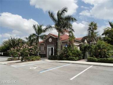 Main picture of 2832 SW 83rd Ave