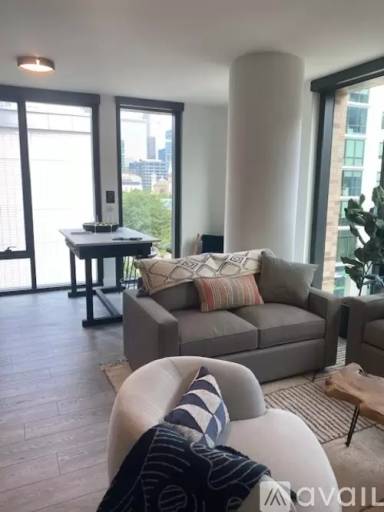 Main picture of 16 N Peoria St