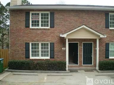 Main picture of 2882 Spruce Cir