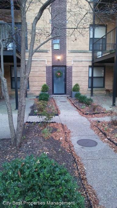 Main picture of 1059 W Foster Ave