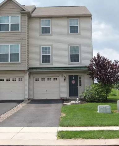 Main picture of 137 Dorchester Ln