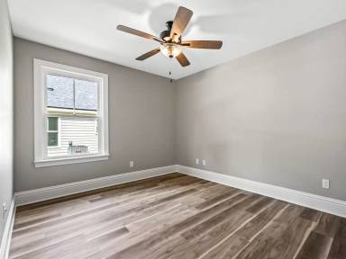 Main picture of 11 Menomini St