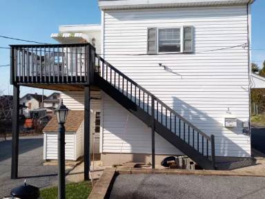 Main picture of 2115 Forest St