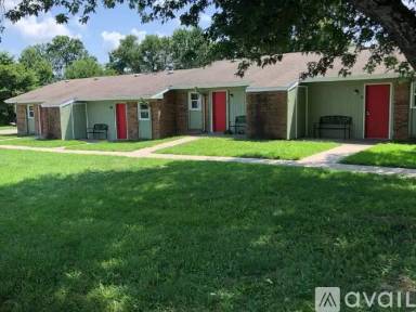 Main picture of 504 E Chellis St