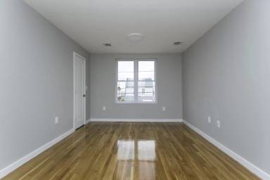 Main picture of 8610 Newkirk Ave