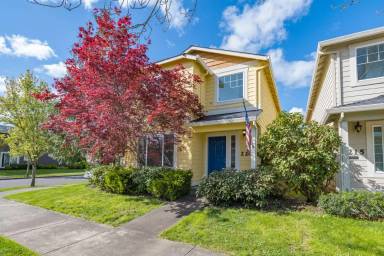 Main picture of 2203 E Sam Parrett Dr