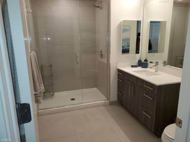 Main picture of Essex on the Park