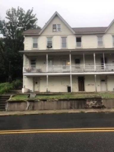 Main picture of 555 Mauch Chunk Rd